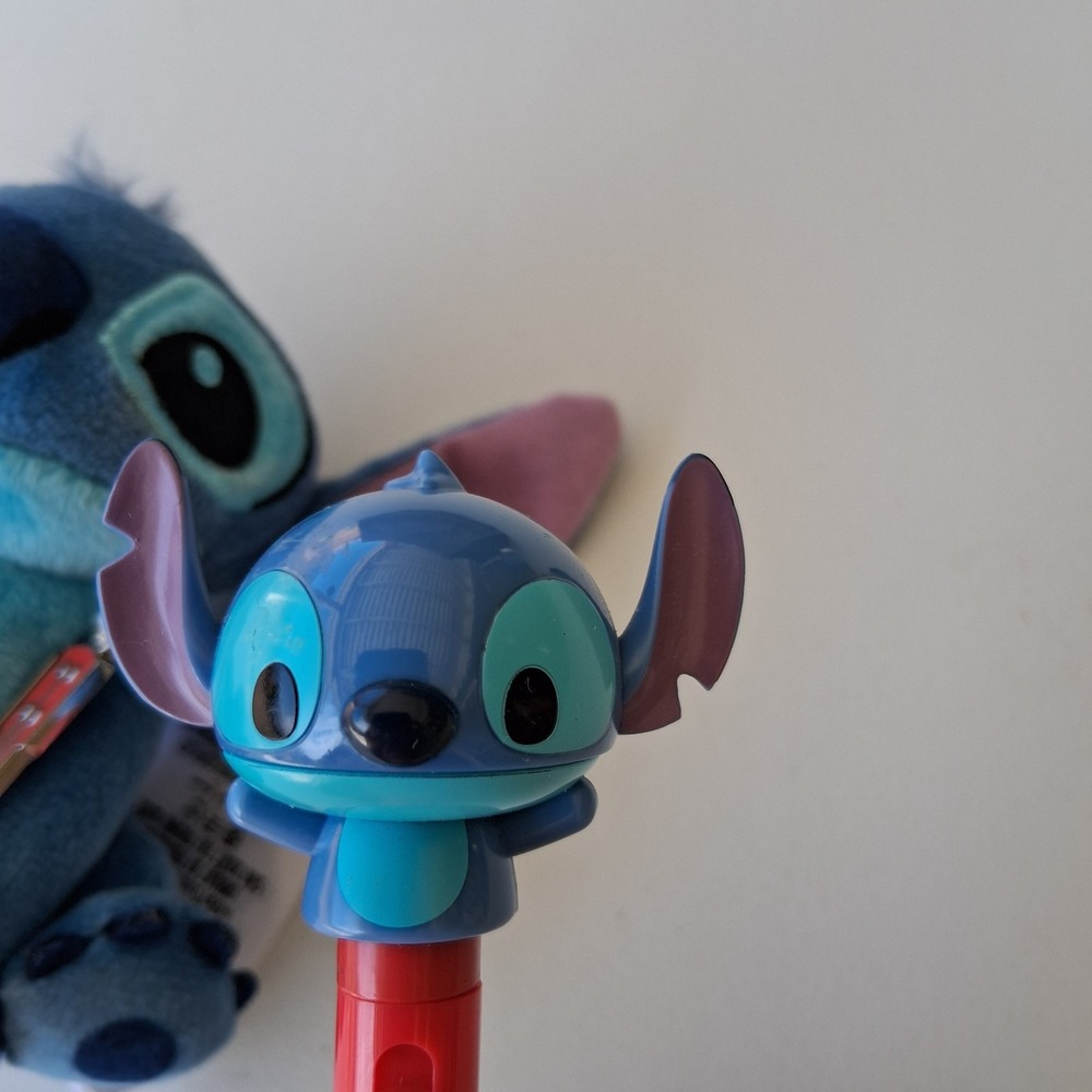 Disney Lilo & Stitch Mini Plush Keychain Ukulele Metal Charm & Action Pen Lot - Picture 8 of 8